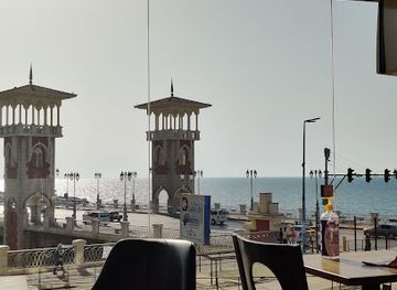 egypt/alexandria/stanley/bar/costa-coffee