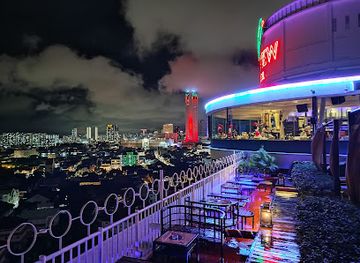 malaysia/george-town/georgetown-city-centre/bar/three-sixty-revolving-restaurant-and-rooftop-bar