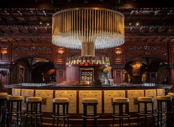 puerto-rico/carolina/bar/chandelier-bar
