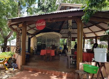 tanzania/rift-valley/bar/cliff-bar-and-restaurant