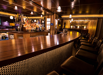 massachusetts/berkshires/bar/firefly-gastropub