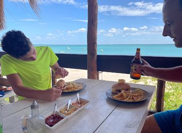 mozambique/inhambane-province/bar/mermaids-tiki-bar