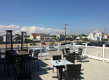 rhode-island/napatree-point-conservation-area/bar/the-andrea-seaside-restaurant-and-beach-bar