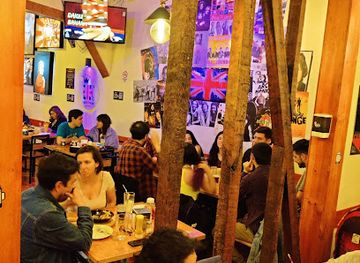 chile/valparaiso/plan/bar/uk-bar-cervezas-premium-cocteleria-pizzeria-y-burger-en-valparaiso