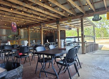 louisiana/toledo-bend-reservoir/bar/gilligan-s-on-the-bend