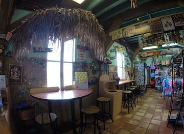 florida/cedar-key/bar/island-trading-post