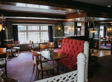 jersey/le-hocq-tower/bar/the-adelphi-lounge-randalls-pubs