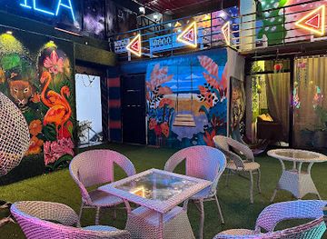 india/agra/sikandra/bar/kaafila-club-rooftop