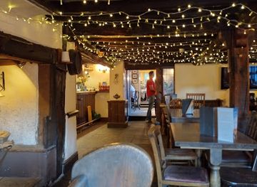 united-kingdom/buckinghamshire/bar/the-oak-aston-clinton