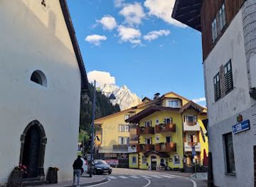 italy/dolomites/bar/rosengarden