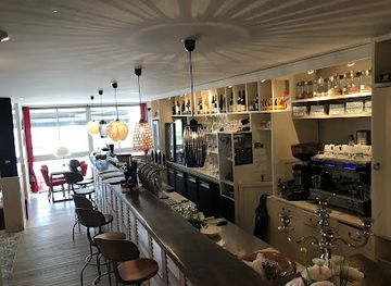 france/vendée-coast/bar/le-comptoir-saint-jean