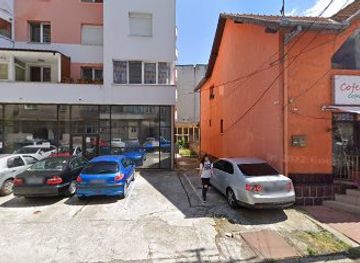 romania/deva/bar/taylord-red