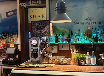 portugal/caldas-da-rainha/bar/bar-120-gin-bar