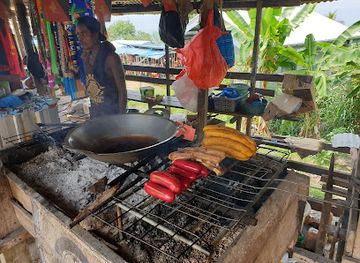 papua-new-guinea/vanimo/bar/sausage-shop