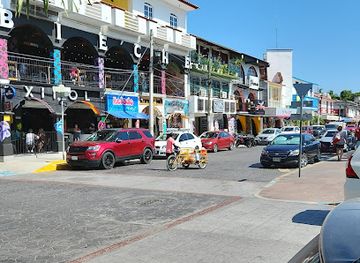 mexico/huatulco/bar/terra-cotta