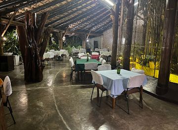 burundi/imbo-plain/bar/flamboyant-gardens