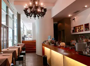Vox Restaurant and Lounge Bar