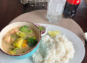 belize/orange-walk-district/bar/the-backyard-sports-pub