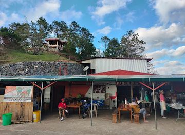 philippines/sagada/bar/sunset-view-and-pizza-bar
