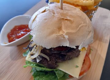 australia/mount-field-national-park/bar/signal-station-tavern