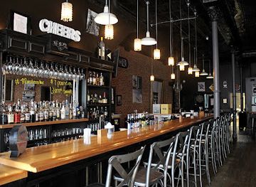 wisconsin/coulee-region/bar/4-sisters-4th-street-bar