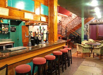 ireland/limerick/bar/the-horse-and-hound-bar