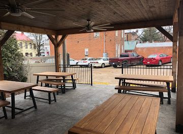 missouri/missouri-rhineland/bar/ainsley-s-place
