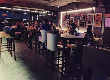 india/delhi/hauz-khas-village/bar/recordroomdelhi