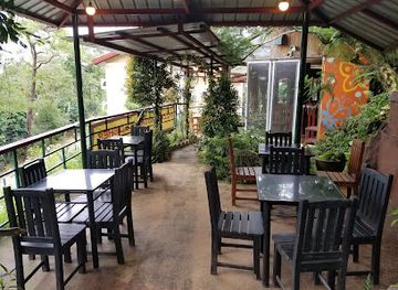 philippines/baguio/camp-john-hay/bar/secret-garden