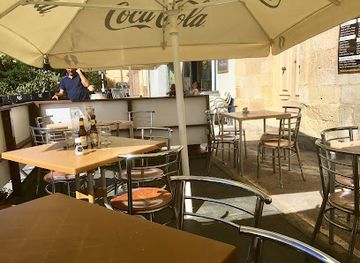 malta/birgu/bar/old-city-pub