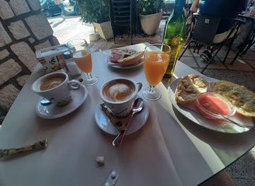 spain/malaga/la-malagueta/bar/el-gallo-rojo