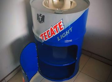 mexico/sierra-madre-del-sur/bar/caseta-roja-el-atardecer