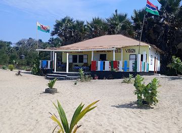 the-gambia/foni-jarrol/bar/paradise-found-beach-bar-and-kitchen