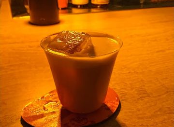 indonesia/west-java/bar/riri-at-vasaka