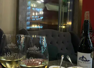 Feliz Wine Bar