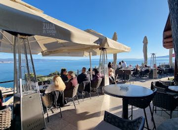 croatia/opatija/bar/caffe-bar-cocktail-bar-mare