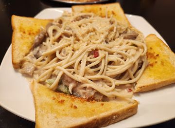 micronesia/chuuk-lagoon/bar/momma-s-midland-diner