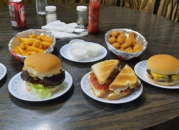 iowa/backbone-state-park/bar/barn