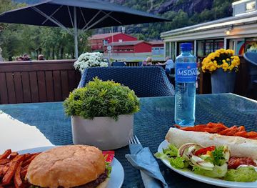 norway/lysefjord/bar/olavs-pub