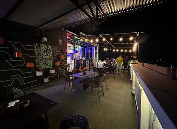 nepal/kathmandu/bar/the-cool-bar