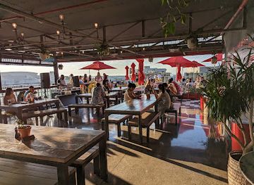 south-africa/cape-town/v-a-waterfront/bar/red-roof-bar