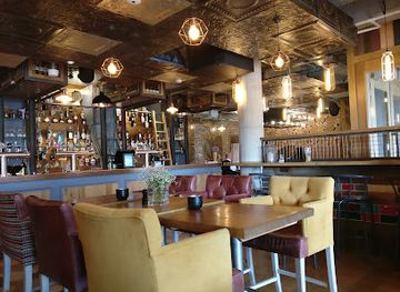 jersey/saint-helier/bar/the-square