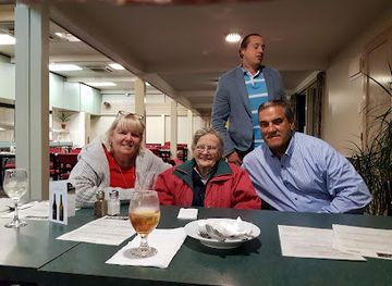 new-zealand/blenheim/bar/bottle-o-redwood-the-redwood-tavern