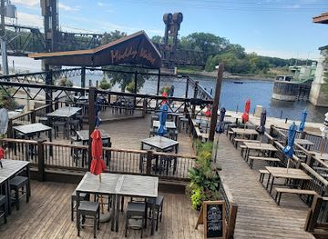 Muddy Waters Bar & Grill