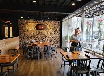 arkansas/north-little-rock/bar/samantha-s-tap-room-wood-grill