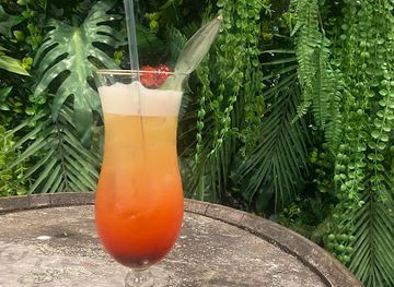 guernsey/vale/bar/the-cove