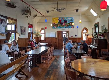 new-zealand/abel-tasman-national-park/bar/the-free-house-pub