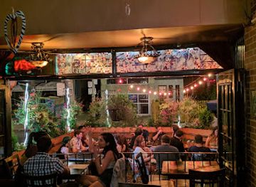 canada/toronto/kensington-market/bar/last-temptation