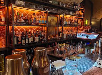 hungary/kiskunsag/bar/hotsy-totsy-budapest