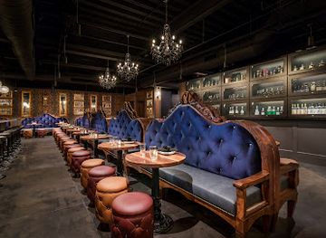 arizona/gilbert/bar/the-white-rabbit